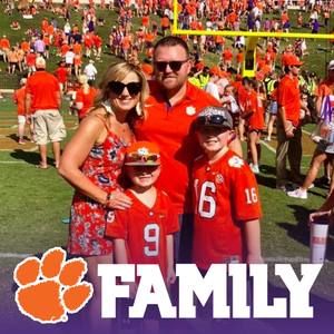 Meet your Posher, April